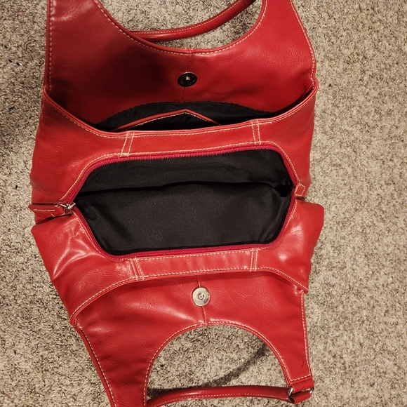 St. John's Bay Red Bag - Picture 4 of 5